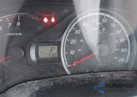 2011 Toyota Sienna Le V6 from USA, damaged, VIN 5TDKK3DC3BS132226